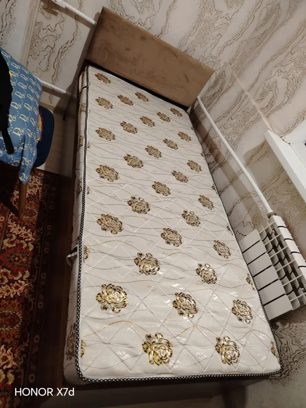 Продаётся кровать 2 Продаётся кровать 2