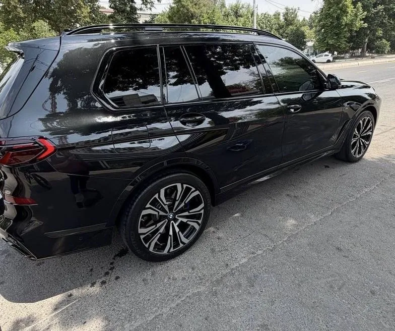 BMW X7 xDrive 50i Рестайлинг 60i 2021 — фото 1