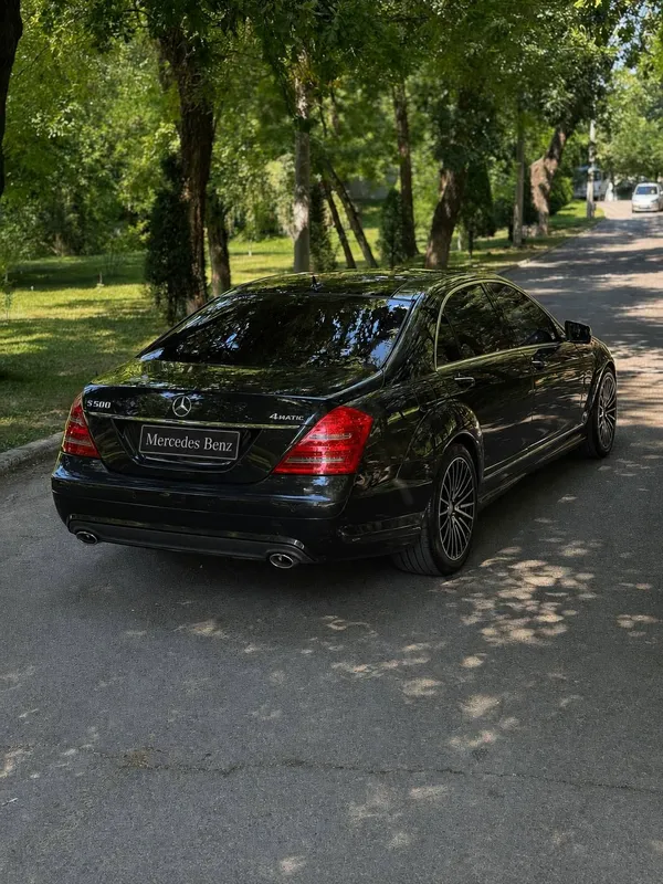 Mercedes-Benz S500 4MATIC 5 Mercedes-Benz S500 4MATIC 5