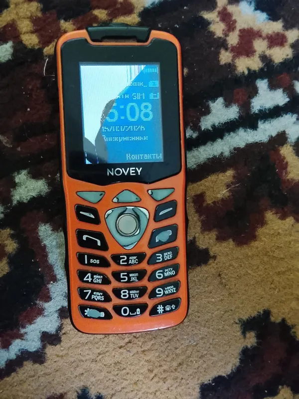 knopkali novey telefoni