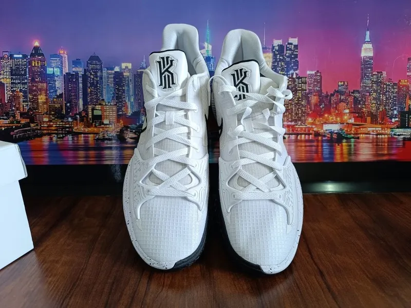 Кроссовки NIKE Kure Low 4 tb Promo — фото 2