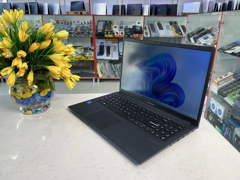 Asus vivobook core i3-12avlod 8/256ssd holati ideal — фото 3