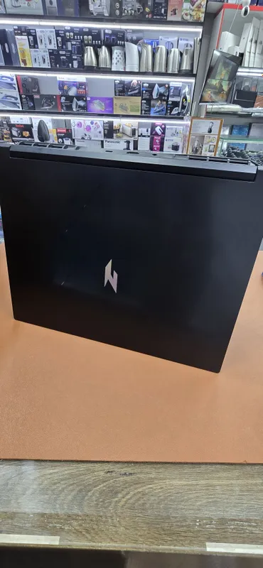 Acer Nitro V 16 (ANV16-71) 2
