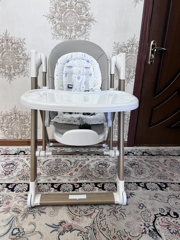 Bolalar shezlonggi elektronniy ideal holatda