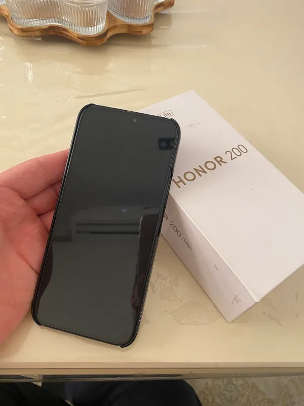 Honor 200 lite 4