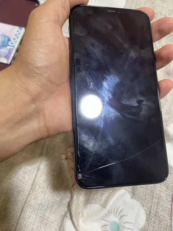 Срочна Продается Iphone 11 Pro Max 64GB 5 Срочна Продается Iphone 11 Pro Max 64GB 5