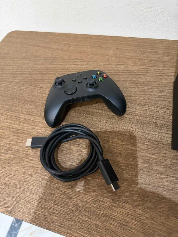 Xbox Series X 1TB (Полный комплект) — фото 4