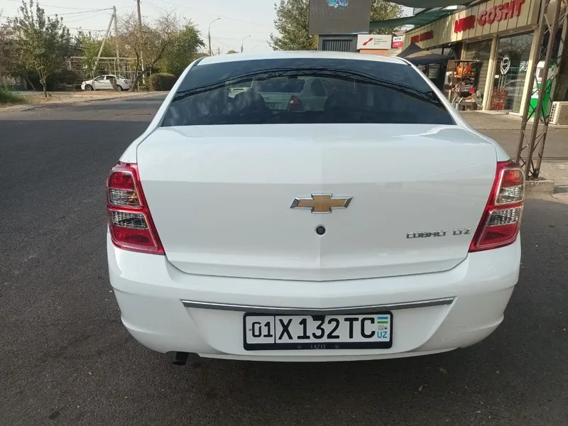 Chevrolet cobalt — фото 3