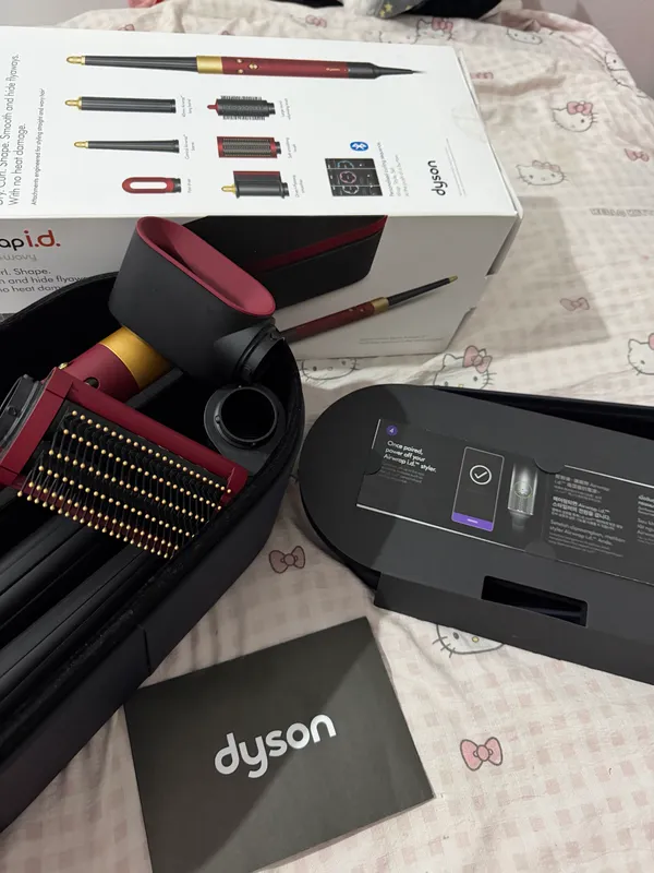 Dyson 4