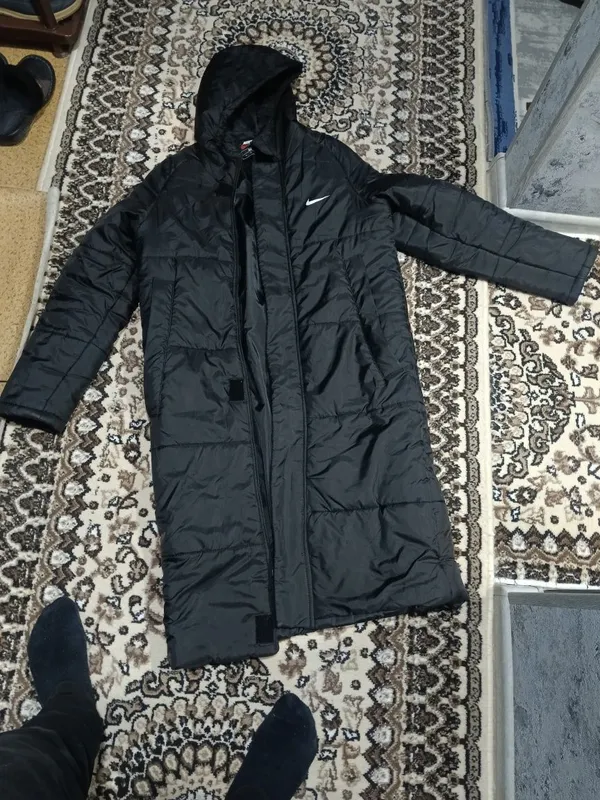 Nike длинная мужская куртка продается, без дефектов . Оригинал. — фото 1
