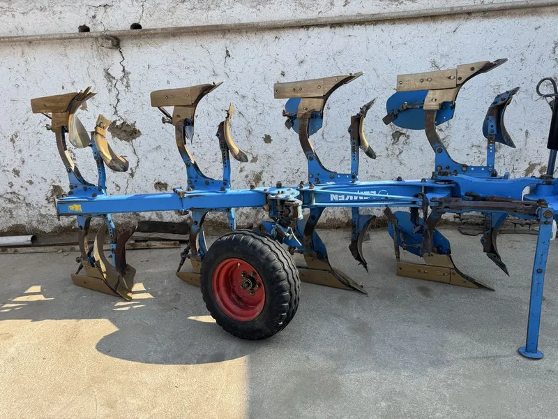 Lemken traktor arion jonder new holland mtz 1 Lemken traktor arion jonder new holland mtz 1