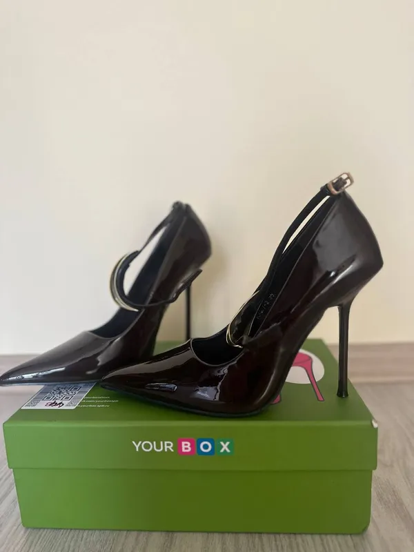 Вечерние туфли YOURBOX 39 размера — фото 1