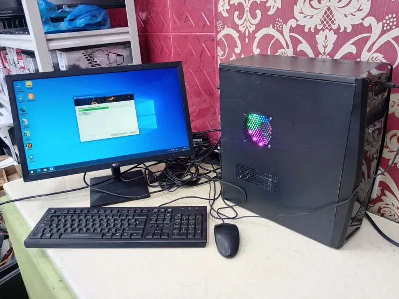 Monitor Lg "22"  i3-2120