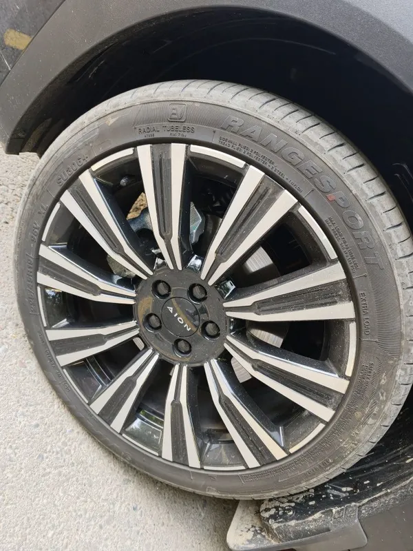 225 45 R19 shina probeg 2000km 1 225 45 R19 shina probeg 2000km 1