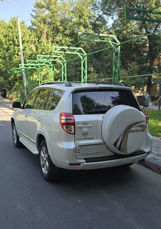 Toyota RAV 4 SUV 4х4 3 Toyota RAV 4 SUV 4х4 3