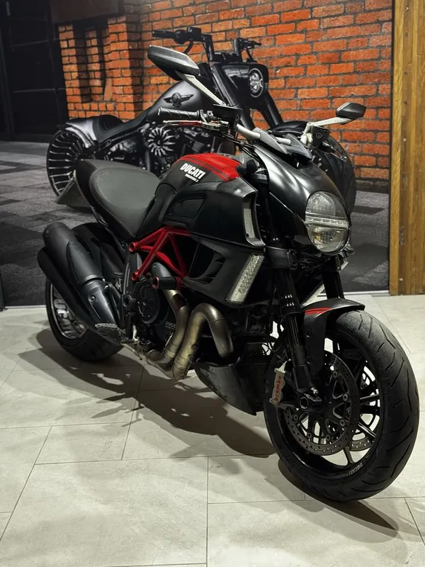 Ducati Diavel Carbon 1260 куб 2011 yil | булиб тулаш ва заказ га хам Ducati Diavel Carbon 1260 куб 2011 yil | булиб тулаш ва заказ га хам