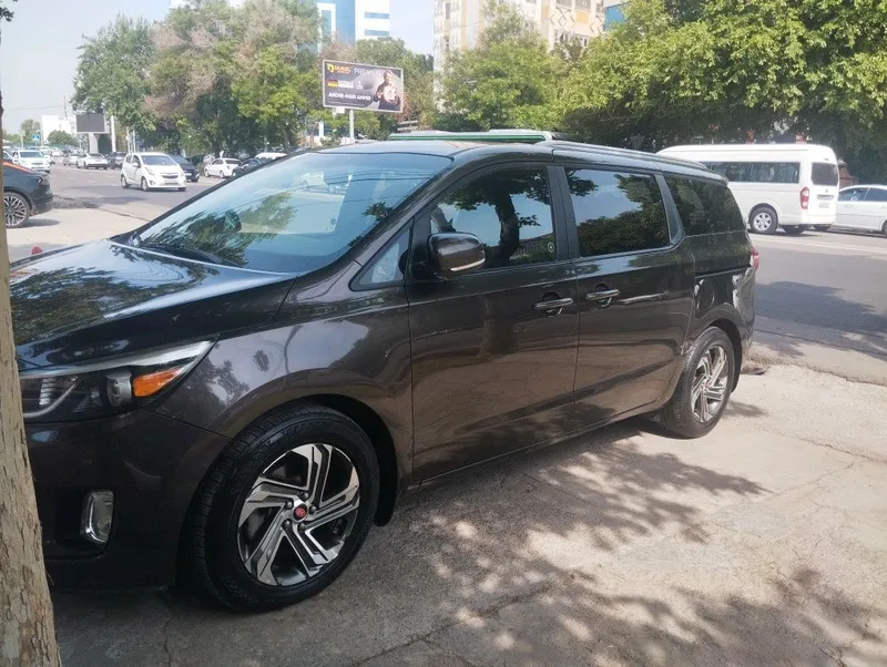 Kia минивен 2016
