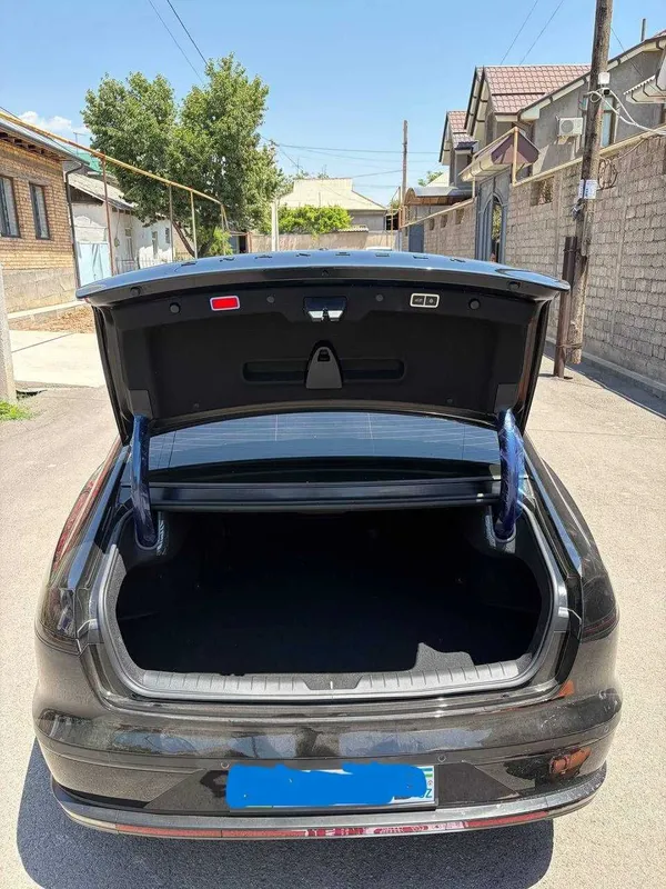 Hyundai Grandeur 2026 Full Black Piano 7 Hyundai Grandeur 2026 Full Black Piano 7