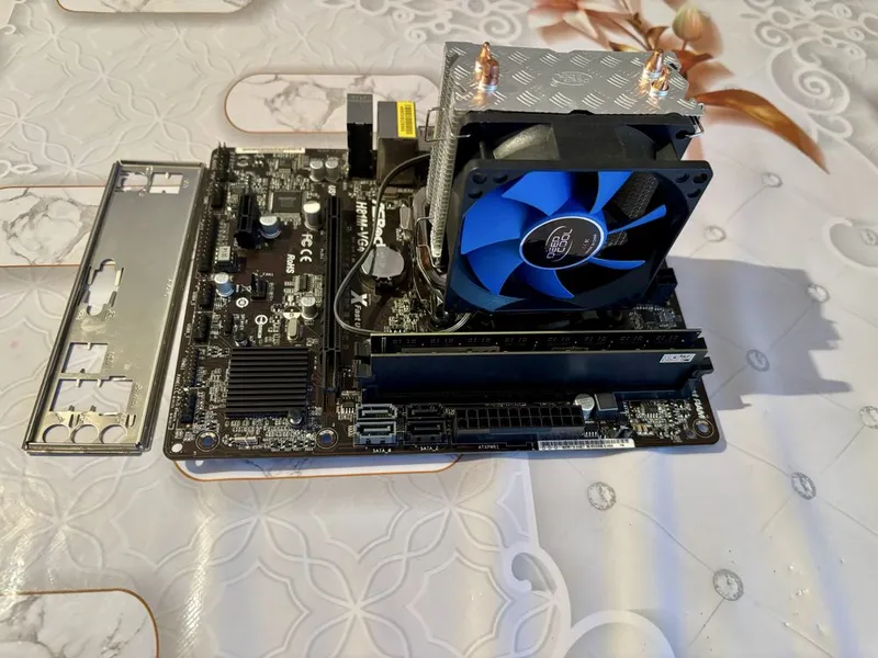 Блок питания Cooler master 600W 3