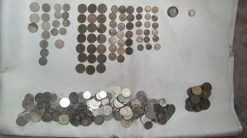 Продается монеты со времён СССР и Узбекистана 3