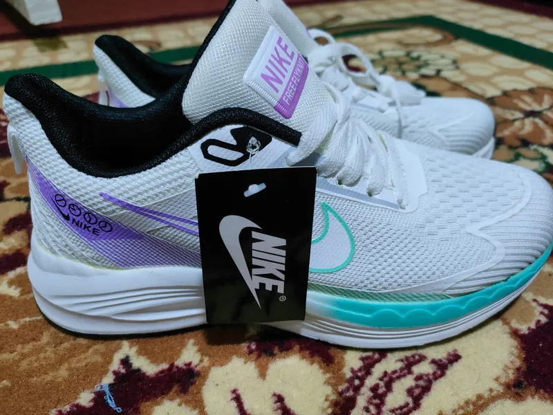 NIKE 1 NIKE 1