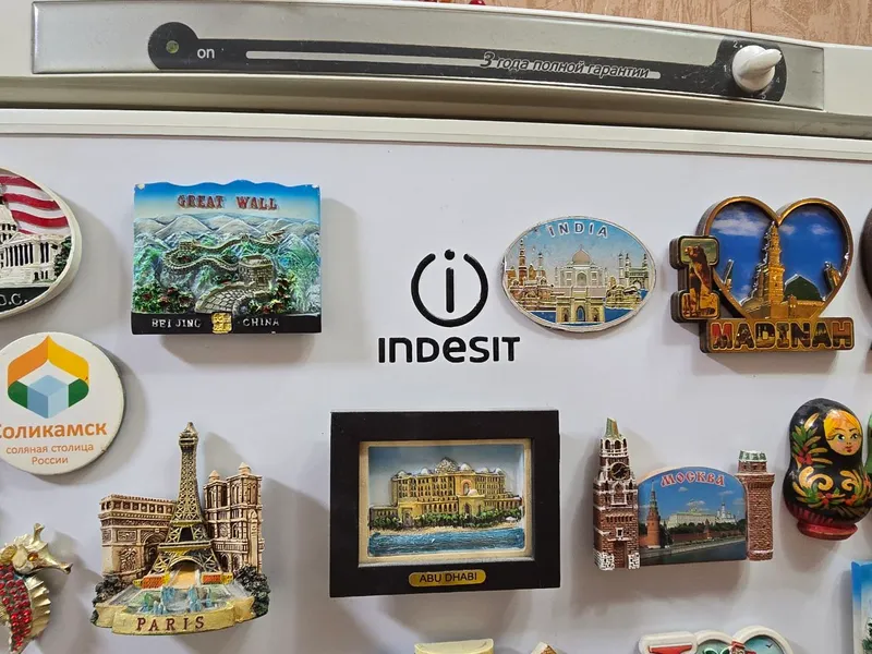 Shoshilinch sotaman! Indesit muzlatgichi 3 Shoshilinch sotaman! Indesit muzlatgichi 3