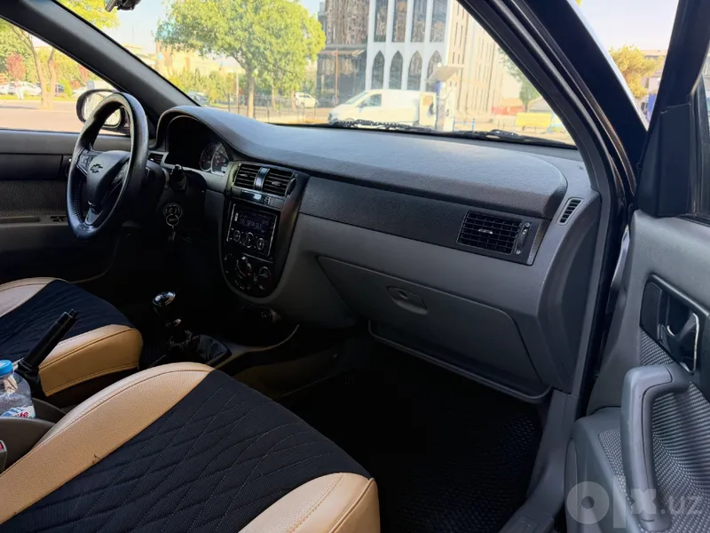 Продается автомобиль Chevrolet Lacetti 1 позиция (MT) 7 Продается автомобиль Chevrolet Lacetti 1 позиция (MT) 7