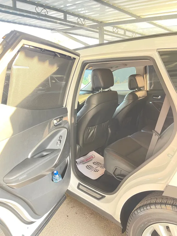 Продам Hyundai Santa-Fe 5 Продам Hyundai Santa-Fe 5