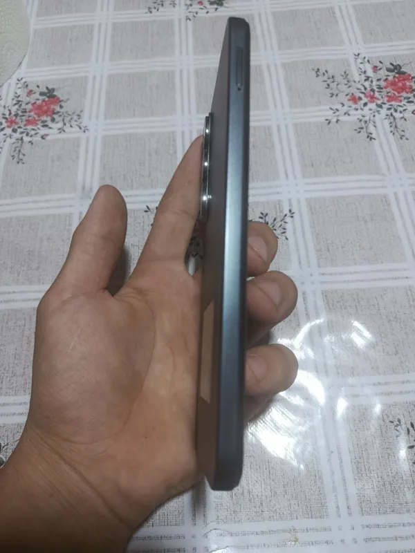 Infinix Hot 60 i — фото 3 Infinix Hot 60 i — фото 3