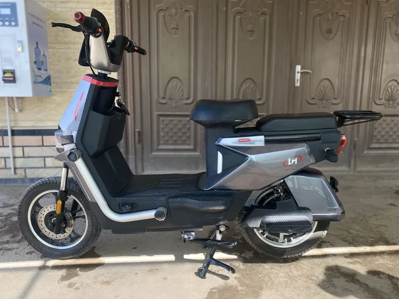 Skuter sport + eng fuli