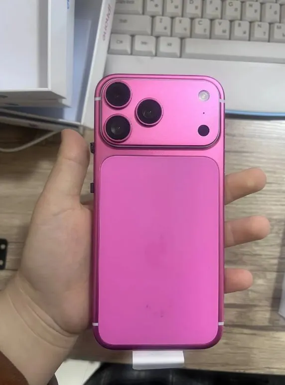 iphone 17 pro max 1