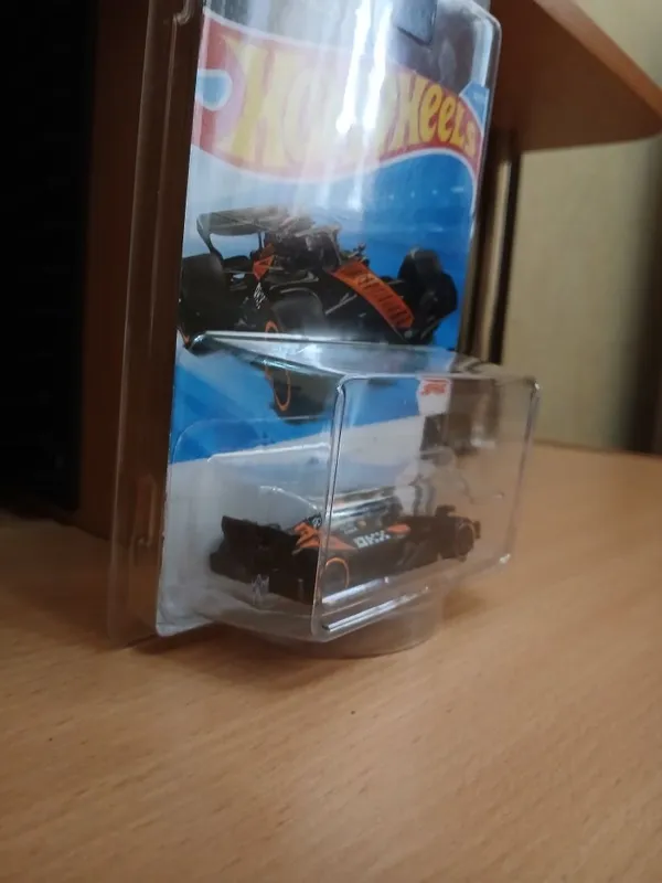 Hot Wheels McLaren Formula 1 Продаю стильную модель болида McLa — фото 2