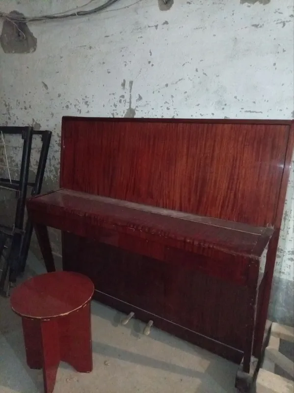 Pianino yangidek holati zo'r