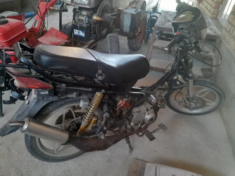 Moped zip star yaponskiy 2