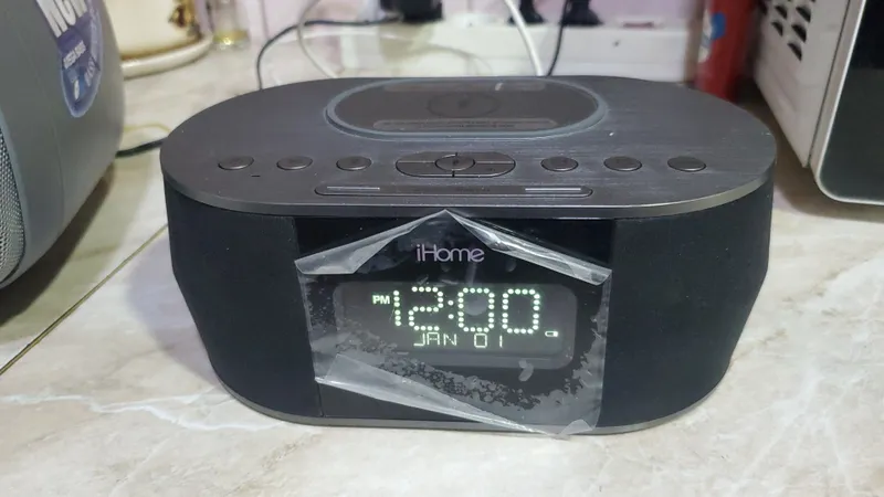 Ihome Bluetooth калонка 1 Ihome Bluetooth калонка 1