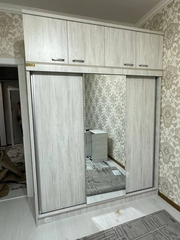 Продаеться шкаф! Новый 1