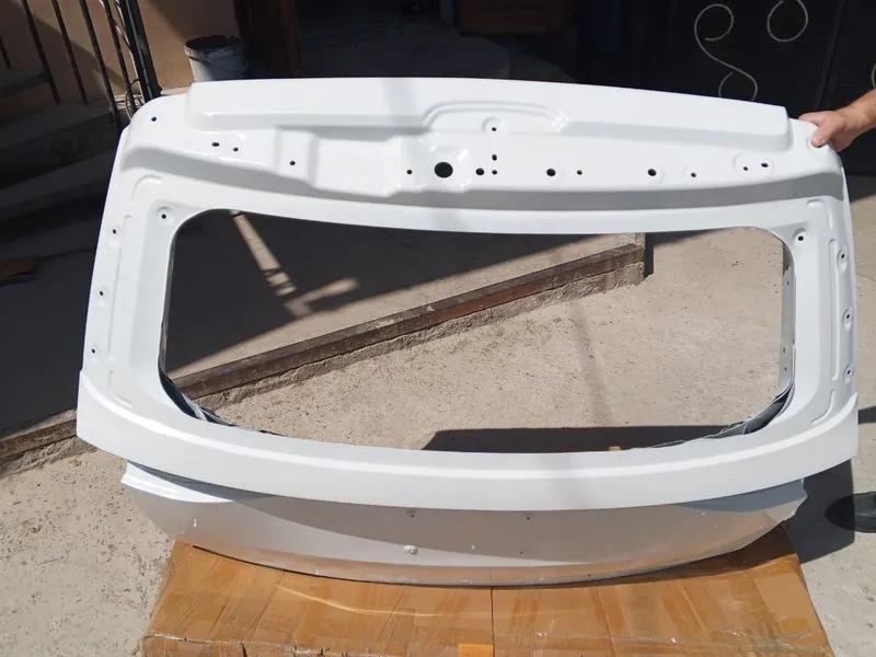 Задний багажник Dongfeng EP 008, белого цвета 4 Задний багажник Dongfeng EP 008, белого цвета 4