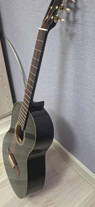 Продам гитару 2