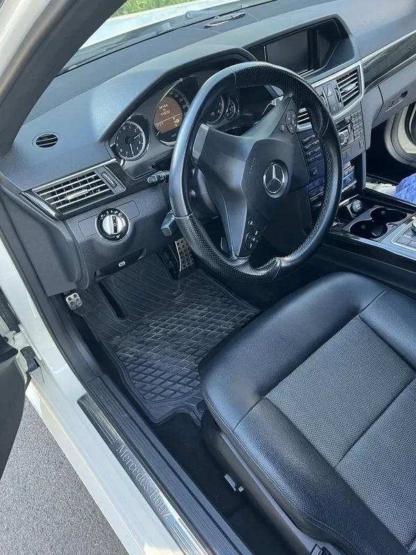Мерседес 212 Е350 AMG — фото 6