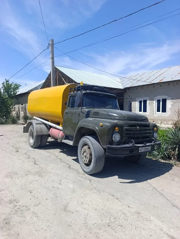 Zil 130 sotiladi