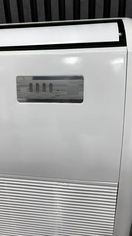 Напольный кондиционер Midea YUKA 24000 BTU. napolniy kansaner Мидеа 24 — фото 2