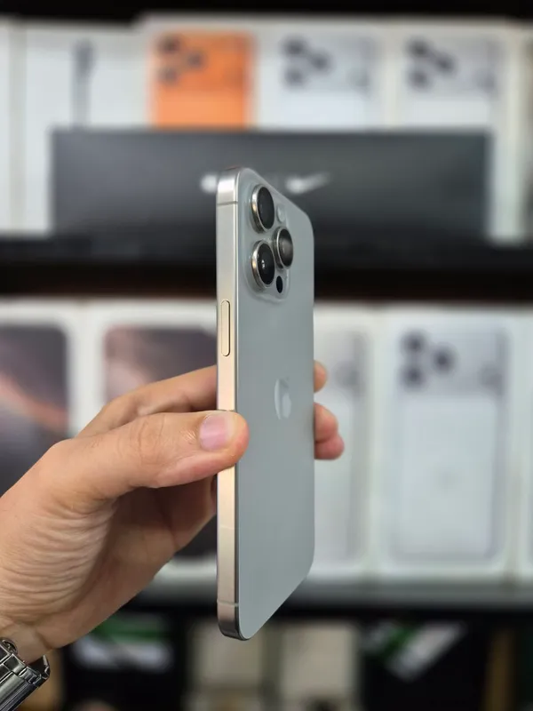 iphone 15pro max 3