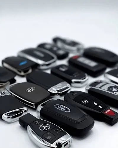 АВТОКЛЮЧ (Изготовление и программирование ключей для всех видов авто)