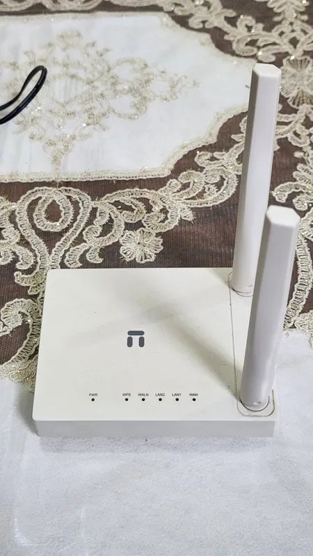 Wi-Fi роутер Netis W1 2