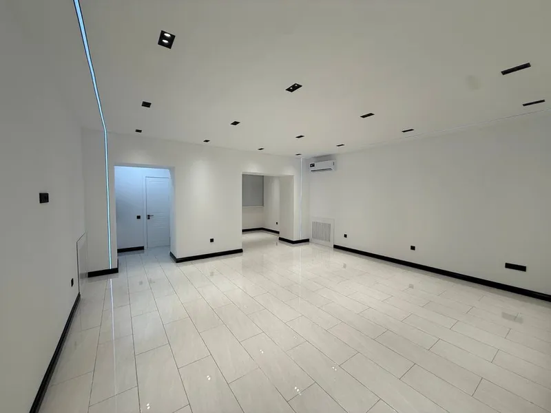 Срочно сдается нежилое ойбек 90м2 open space 5