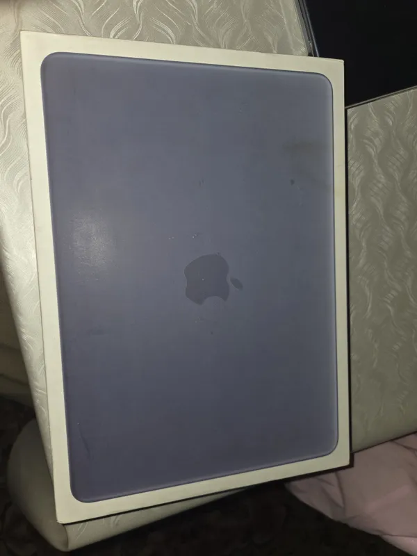 MacBook Neo 8/256 4