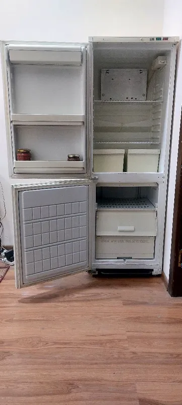 Продаю холодильник Атлант