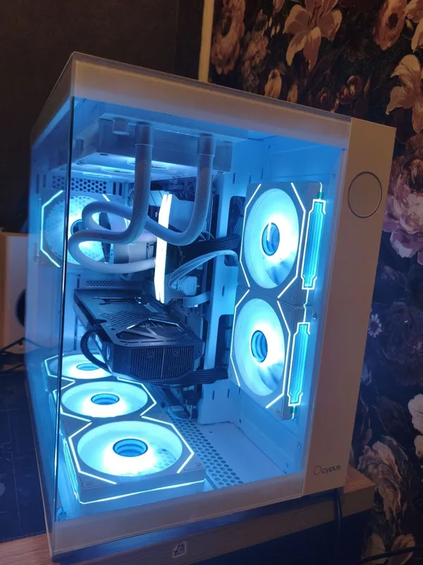 Срочно i7 14th, rtx 5070ti 16gb,32gb ddr5 , ssd 1tb ! 4