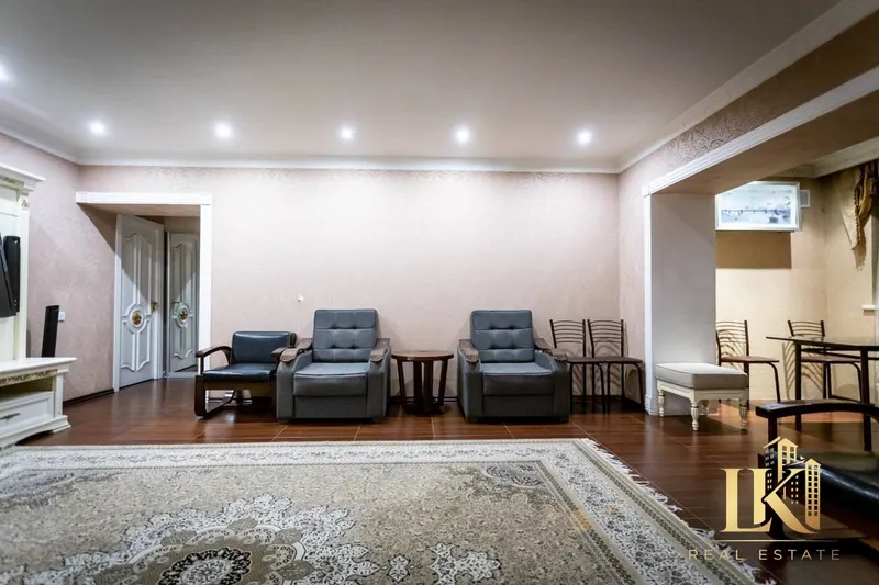 Продаётся 4-комнатная квартира (4/4/4), 90 м², Юнусабадский район 2 Продаётся 4-комнатная квартира (4/4/4), 90 м², Юнусабадский район 2