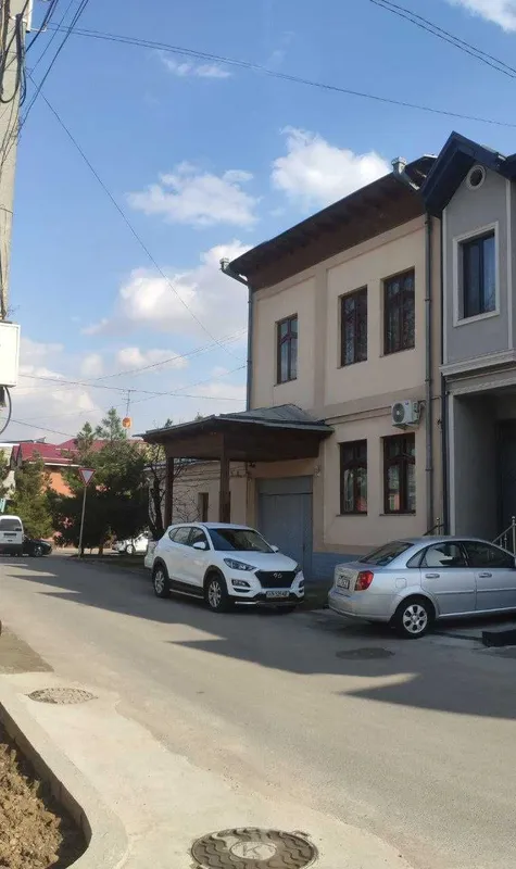 Yakkasaroy tumanida, Rakat mahallasi birinchi qatorda yer uchastkasi sotiladi. 2